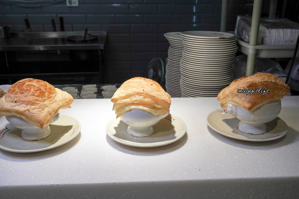 貴族世家蘆洲長榮店牛排家沙拉吧吃到飽｜380可以吃到超過百種食材，隨便吃都回本超級CP值爆炸高，吃到賺到