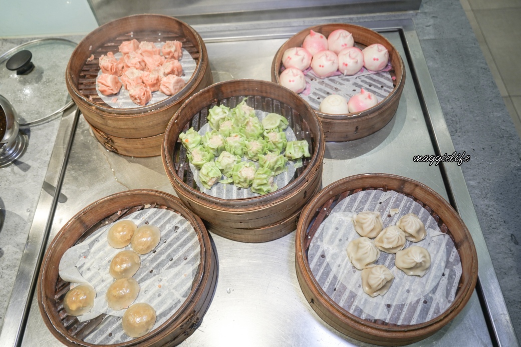 貴族世家蘆洲長榮店牛排家沙拉吧吃到飽｜380可以吃到超過百種食材，隨便吃都回本超級CP值爆炸高，吃到賺到