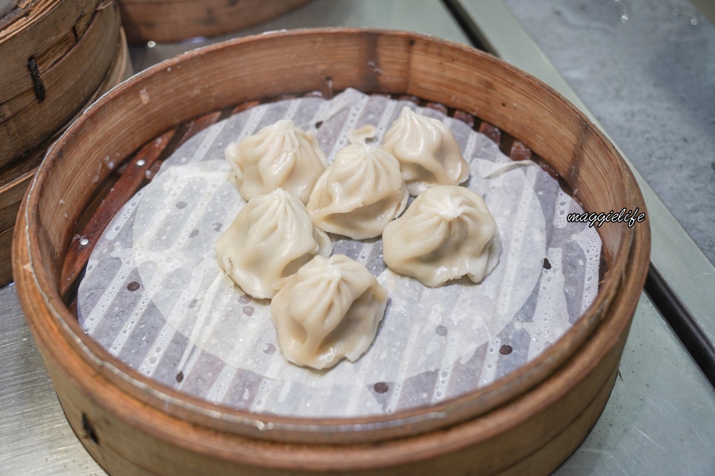 貴族世家蘆洲長榮店牛排家沙拉吧吃到飽｜380可以吃到超過百種食材，隨便吃都回本超級CP值爆炸高，吃到賺到