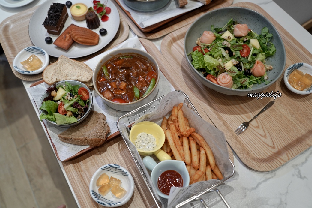 育成蕃薯藤餐廳下午茶｜220起就有餐點加有機咖啡養生茶無限暢飲甜品吃到飽CP值爆炸高