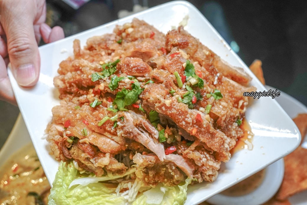雲南小鎮餐坊｜泰國菜吃到飽全台最便宜只要599不加服務費師大夜市美食、菜單