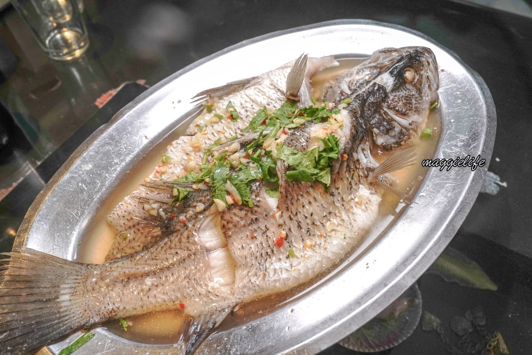 雲南小鎮餐坊｜泰國菜吃到飽全台最便宜只要599不加服務費師大夜市美食、菜單