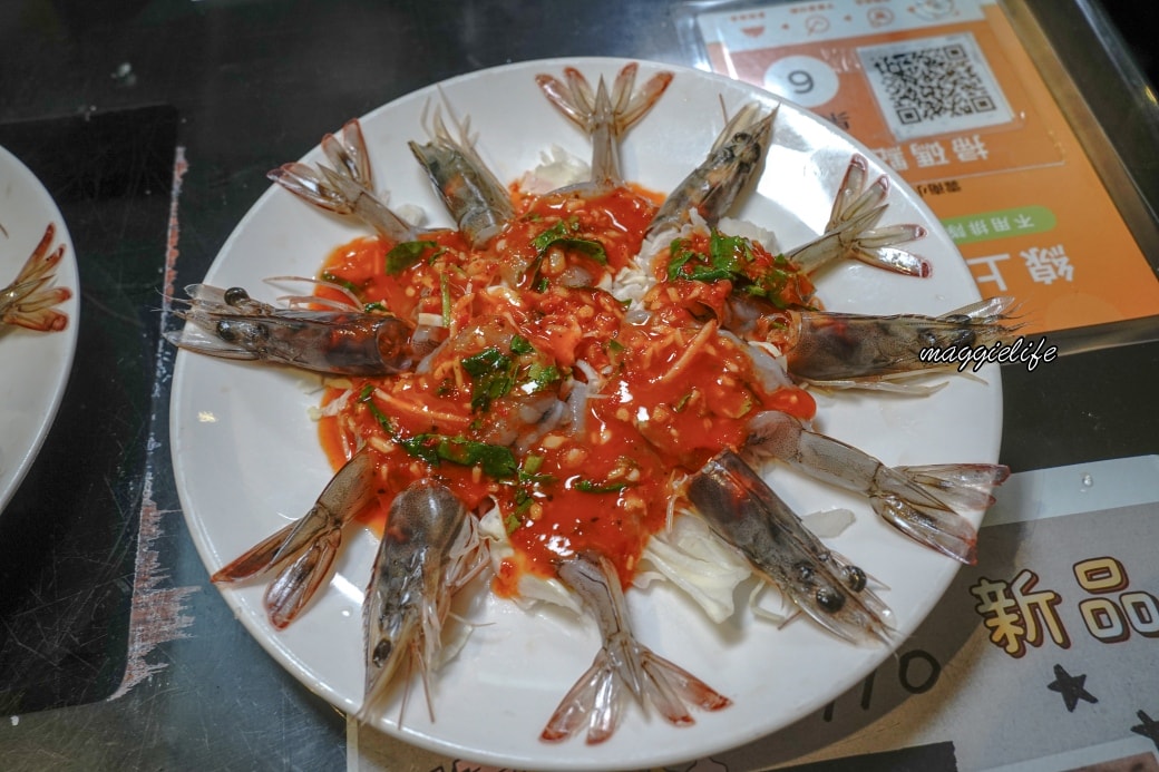 雲南小鎮餐坊｜泰國菜吃到飽全台最便宜只要599不加服務費師大夜市美食、菜單