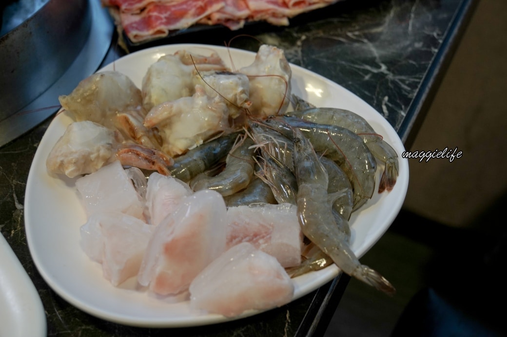 桃園寶松苑極品火鍋吃到飽｜499百樣食材吃到飽，平日不限時太狂了