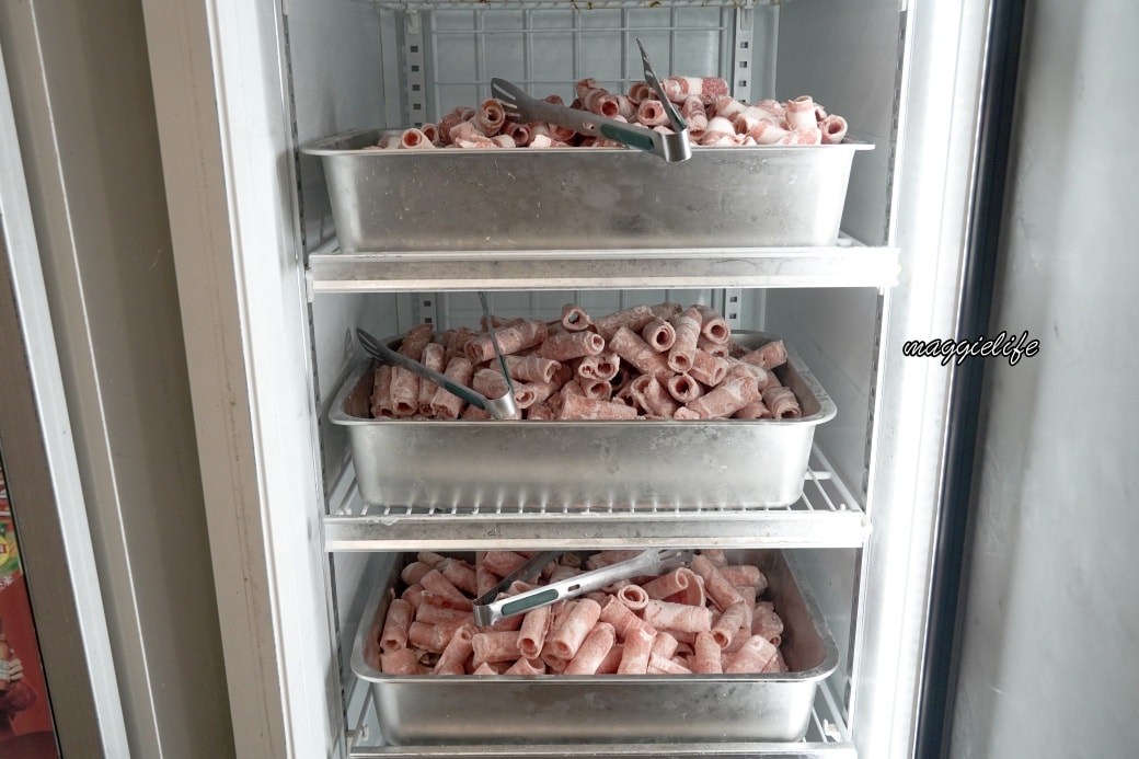 牛羊爭霸桃園龜山店｜599不加服務費牛羊海鮮鮑魚超級痛風鍋，全台CP值最高