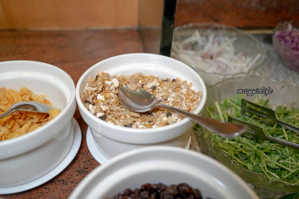 台北兄弟飯店薔薇廳輕食下午茶吃到飽,只要450,吃的到超夯的波奇碗、藍莓碗多種熱食冷盤沙拉 - 第30張圖 台北兄弟飯店薔薇廳輕食下午茶吃到飽,只要450,吃的到超夯的波奇碗、藍莓碗多種熱食冷盤沙拉