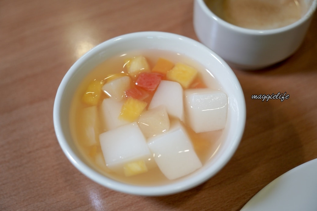 台北兄弟飯店薔薇廳輕食下午茶吃到飽,只要450,吃的到超夯的波奇碗、藍莓碗多種熱食冷盤沙拉 - 第41張圖 台北兄弟飯店薔薇廳輕食下午茶吃到飽,只要450,吃的到超夯的波奇碗、藍莓碗多種熱食冷盤沙拉