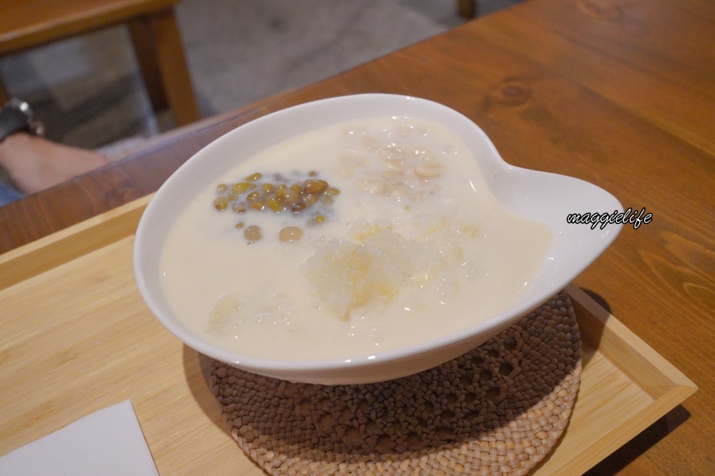 導演的豆花｜手作豆花粉圓天然好吃，大稻埕迪化街美食菜單