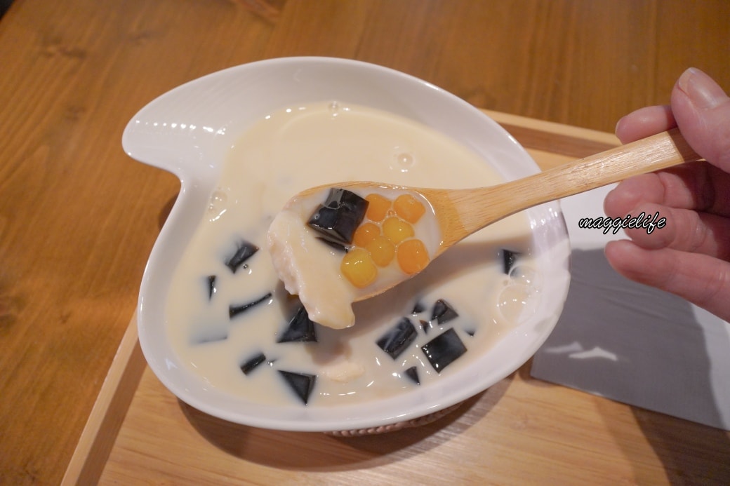 導演的豆花｜手作豆花粉圓天然好吃，大稻埕迪化街美食菜單