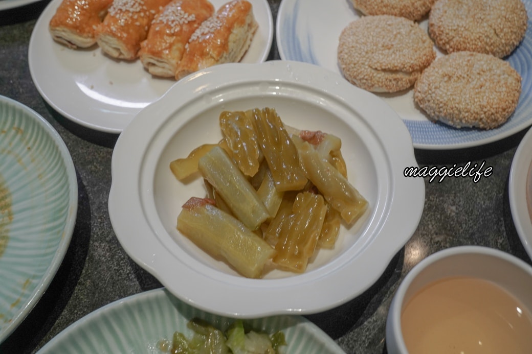 台北新板希爾頓青雅中餐廳|平日港點吃到飽期間限定,近30道港式料理通通吃到飽吃到賺到 - 第37張圖 台北新板希爾頓青雅中餐廳|平日港點吃到飽期間限定,近30道港式料理通通吃到飽吃到賺到