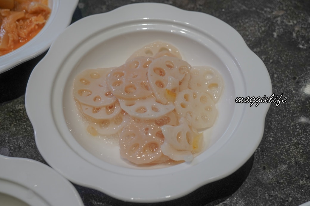 台北新板希爾頓青雅中餐廳|平日港點吃到飽期間限定,近30道港式料理通通吃到飽吃到賺到 - 第40張圖 台北新板希爾頓青雅中餐廳|平日港點吃到飽期間限定,近30道港式料理通通吃到飽吃到賺到