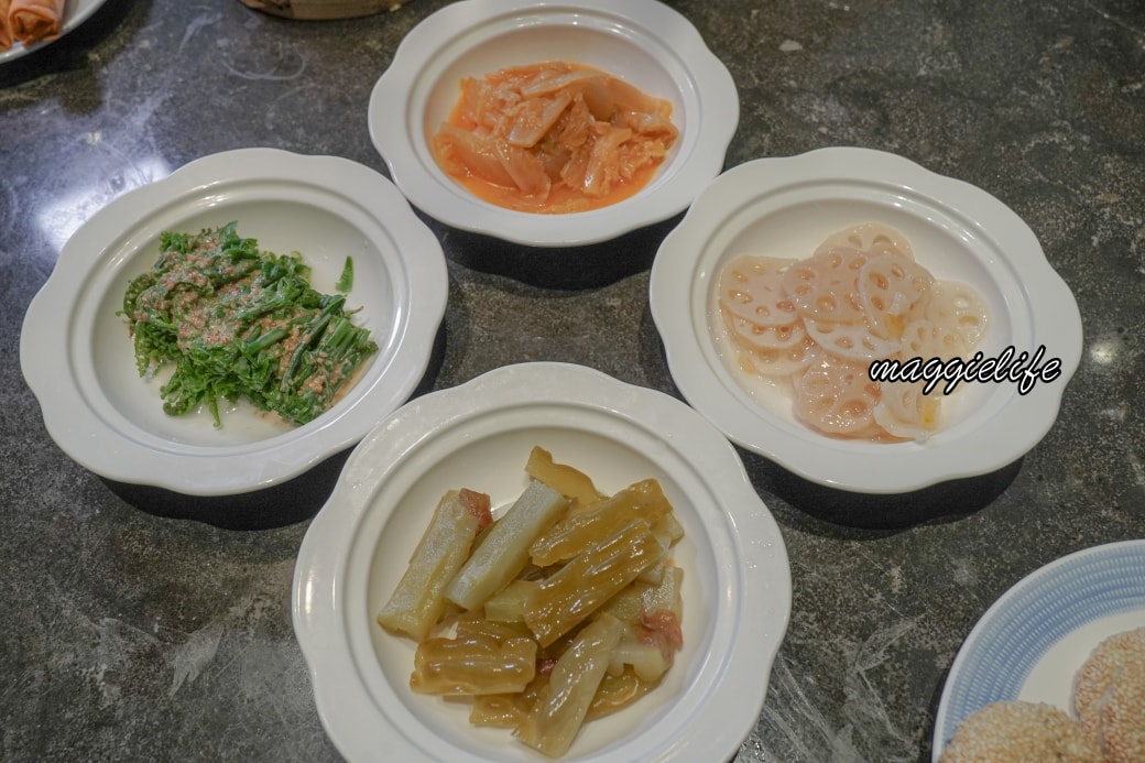 台北新板希爾頓青雅中餐廳|平日港點吃到飽期間限定,近30道港式料理通通吃到飽吃到賺到 - 第36張圖 台北新板希爾頓青雅中餐廳|平日港點吃到飽期間限定,近30道港式料理通通吃到飽吃到賺到