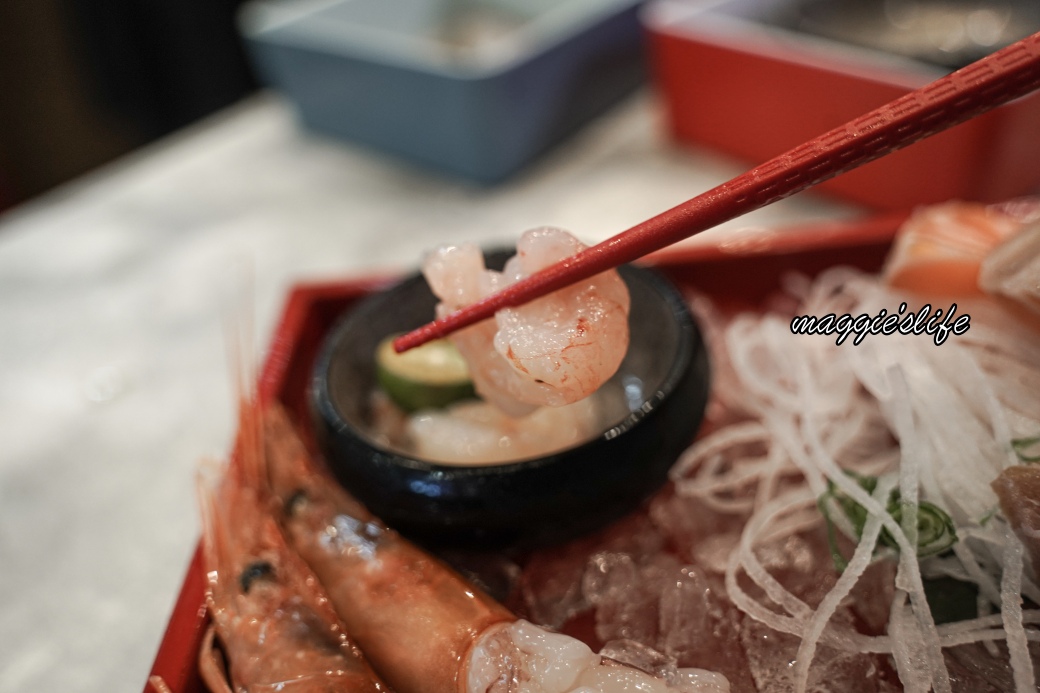 嗨蝦蝦百匯火鍋吃到飽三創店｜699起和牛、生魚片、干貝、天使蝦、黑鮪魚、火鍋吃到飽啤酒無限暢飲