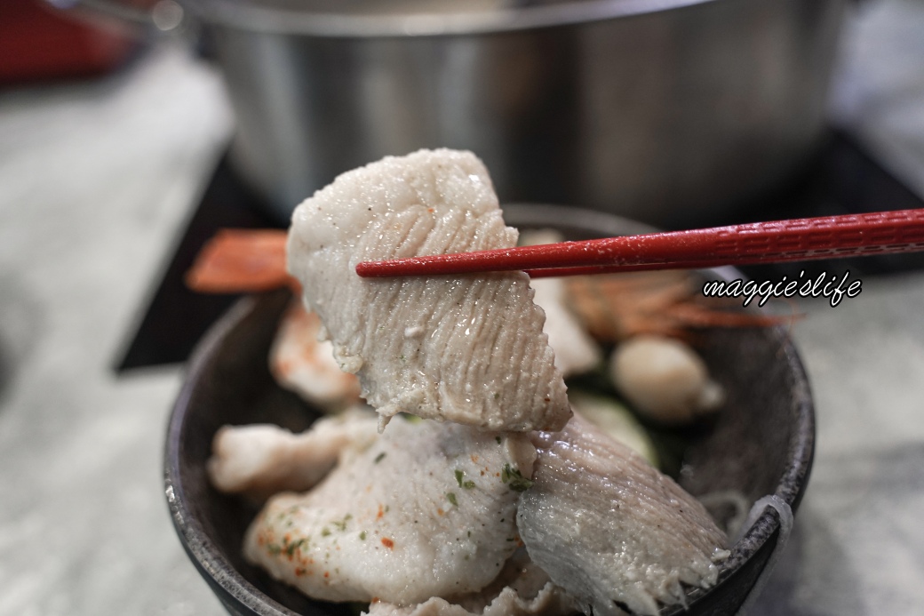 嗨蝦蝦百匯火鍋吃到飽三創店｜699起和牛、生魚片、干貝、天使蝦、黑鮪魚、火鍋吃到飽啤酒無限暢飲