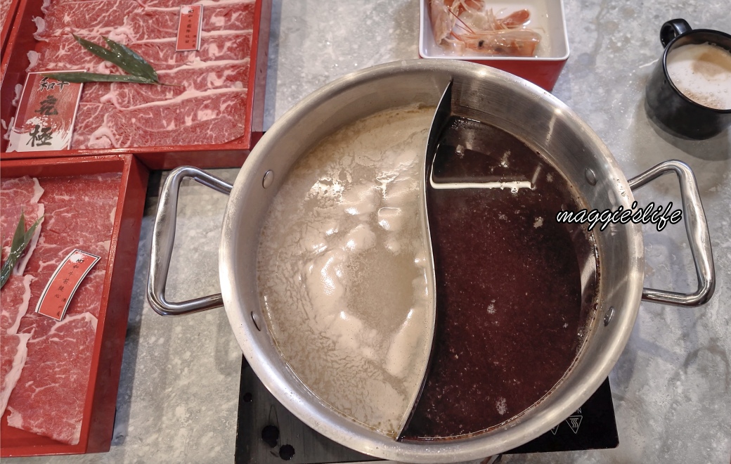嗨蝦蝦百匯火鍋吃到飽三創店｜699起和牛、生魚片、干貝、天使蝦、黑鮪魚、火鍋吃到飽啤酒無限暢飲