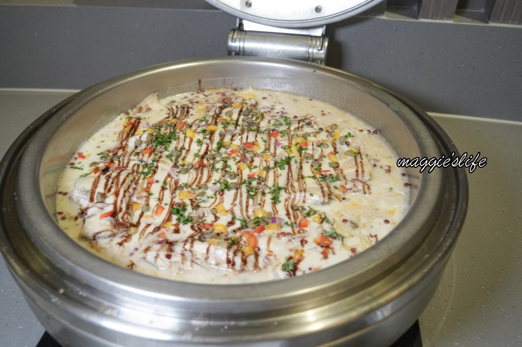 桃園尊爵飯店四季咖啡廳吃到飽｜千元有現煎干貝、海膽、松葉蟹腳只開六日午餐吃到賺到