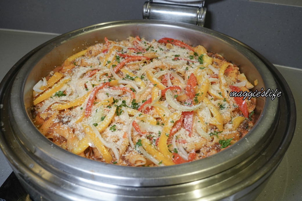 桃園尊爵飯店四季咖啡廳吃到飽｜千元有現煎干貝、海膽、松葉蟹腳只開六日午餐吃到賺到