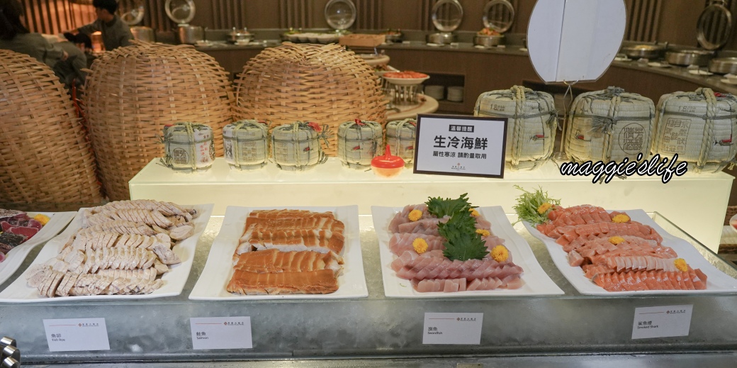 桃園尊爵飯店四季咖啡廳吃到飽｜千元有現煎干貝、海膽、松葉蟹腳只開六日午餐吃到賺到