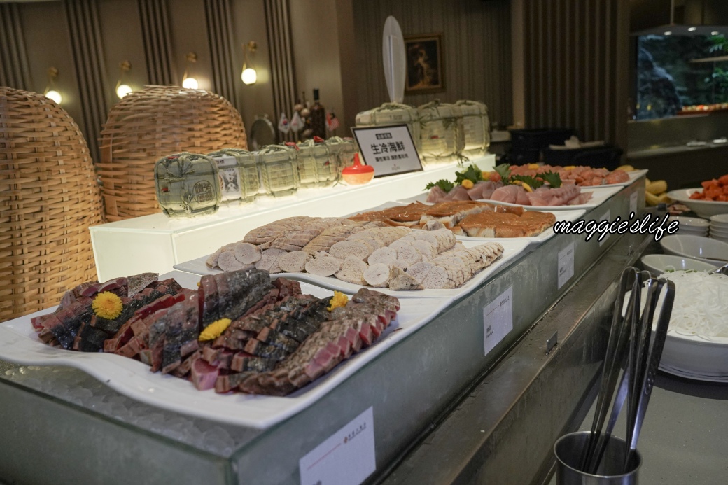 桃園尊爵飯店四季咖啡廳吃到飽｜千元有現煎干貝、海膽、松葉蟹腳只開六日午餐吃到賺到