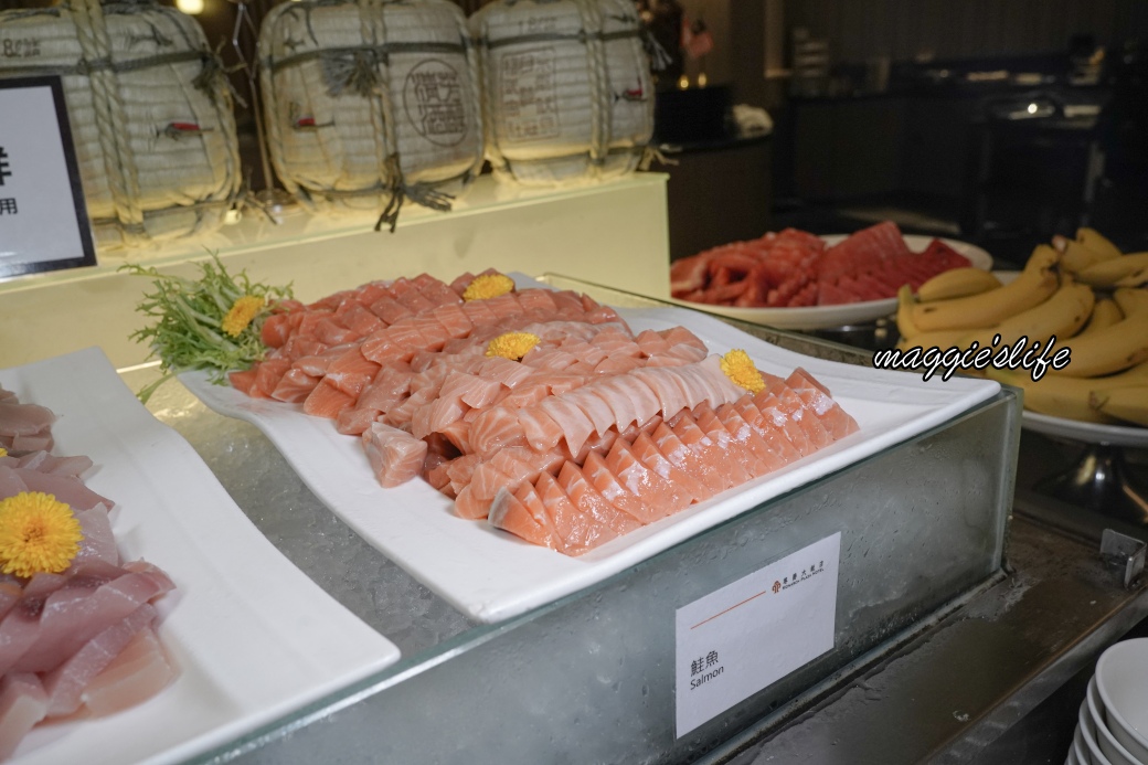 桃園尊爵飯店四季咖啡廳吃到飽｜千元有現煎干貝、海膽、松葉蟹腳只開六日午餐吃到賺到