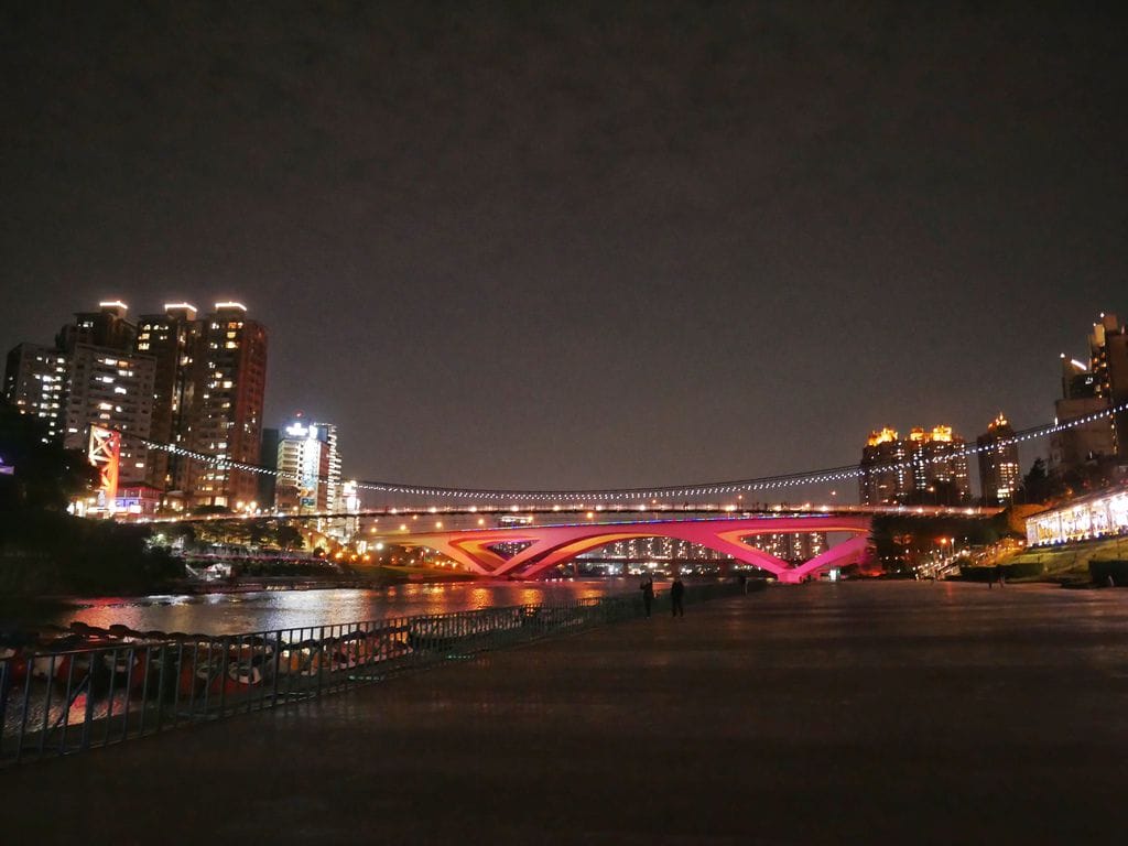 2022碧潭水舞秀，新店碧潭水舞開始拉！2022/04/23 ~ 2022/06/19共58天， 時間，曲目，場次，交通，水灣景觀餐廳，新店捷運站！ @瑪姬幸福過日子