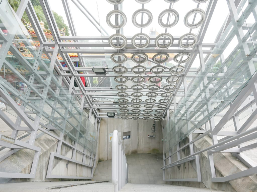 台北劍潭山親山步道，老地方觀機平台，180度鳥瞰市景看飛機，捷運劍潭站市中心旁的步道！ @瑪姬幸福過日子